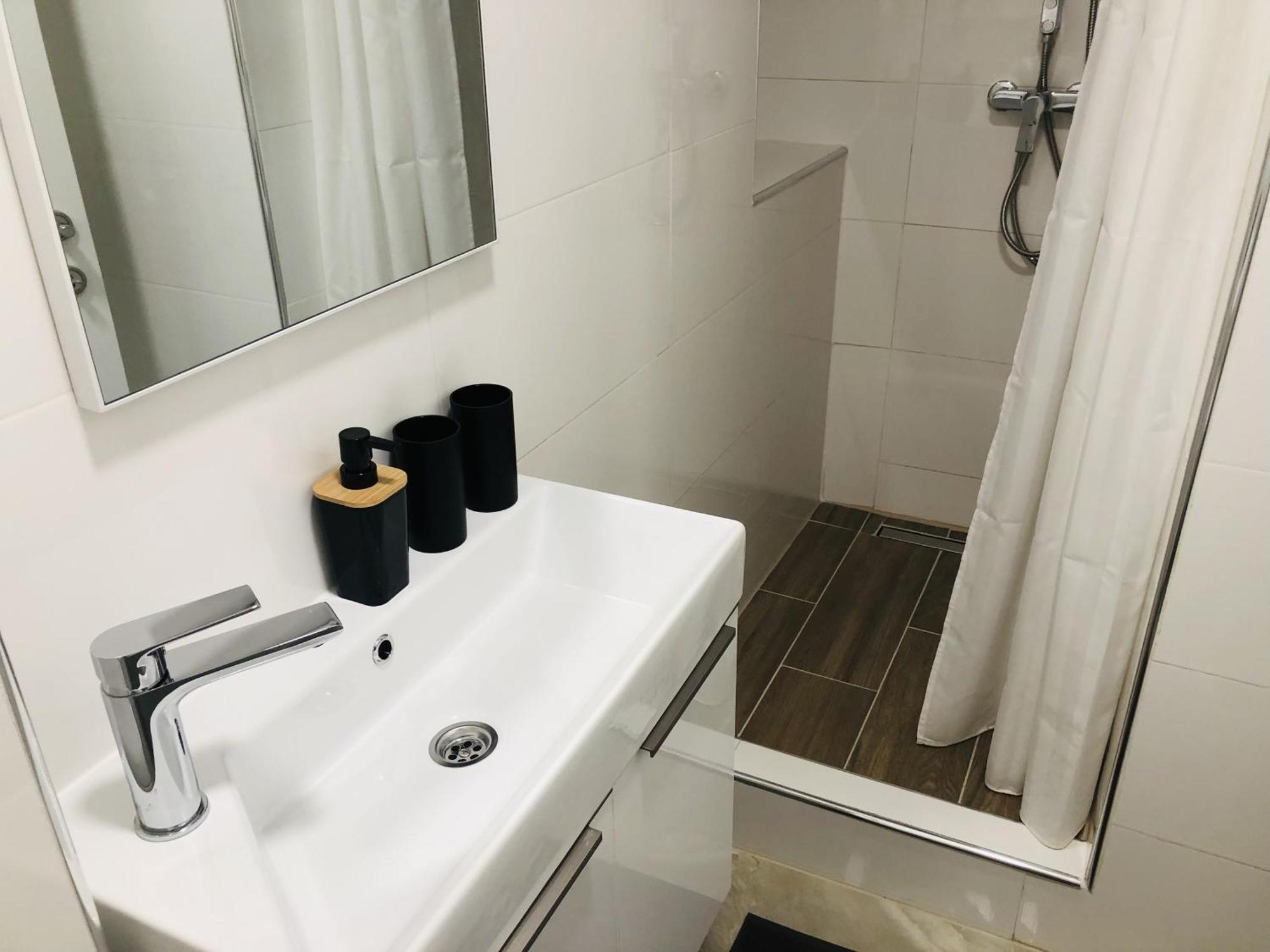 Apartmani Ema تروغير المظهر الخارجي الصورة