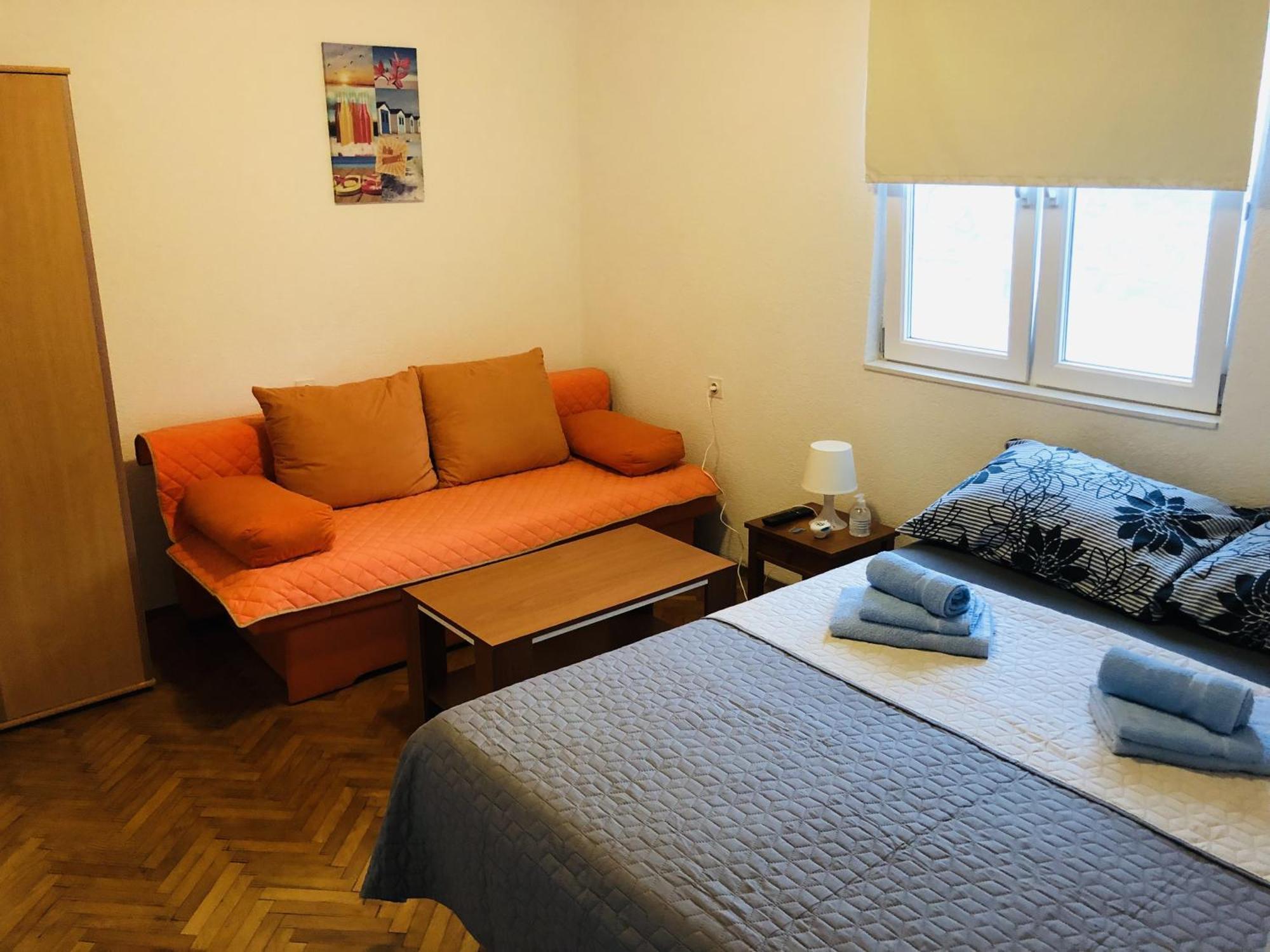 Apartmani Ema تروغير المظهر الخارجي الصورة