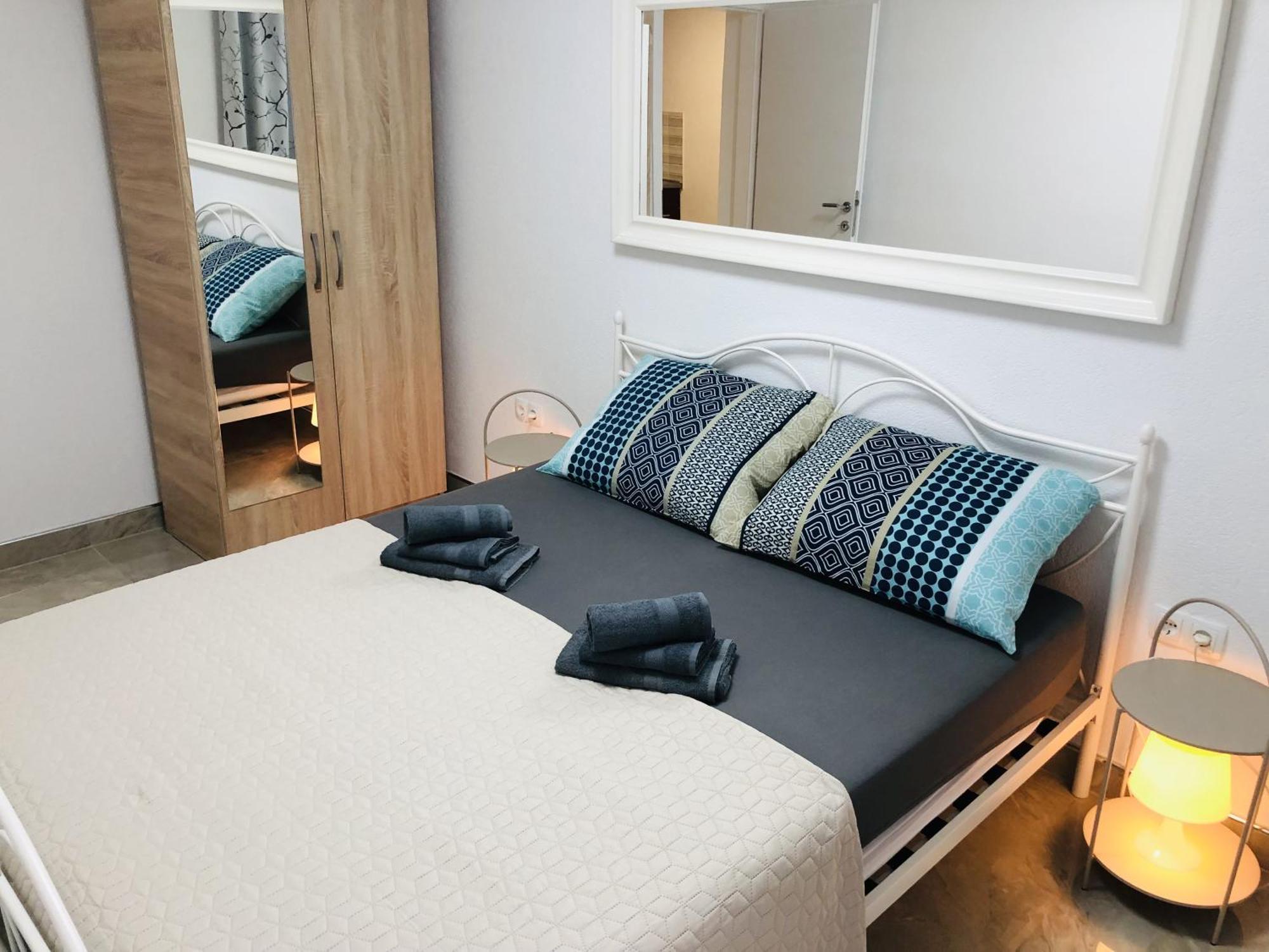 Apartmani Ema تروغير المظهر الخارجي الصورة