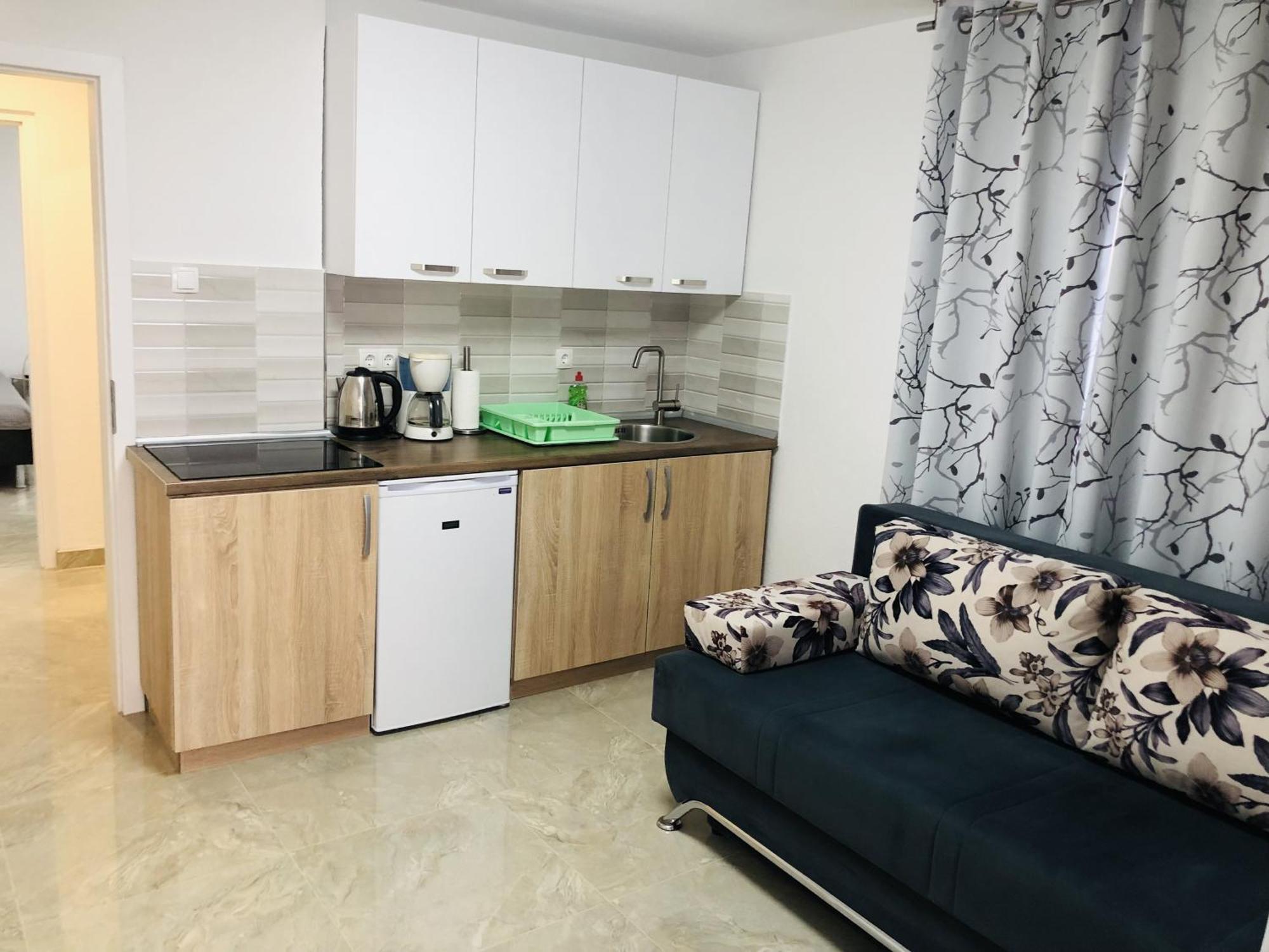 Apartmani Ema تروغير المظهر الخارجي الصورة
